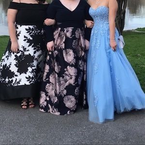Floral long sleeved plus size prom dress worn once
